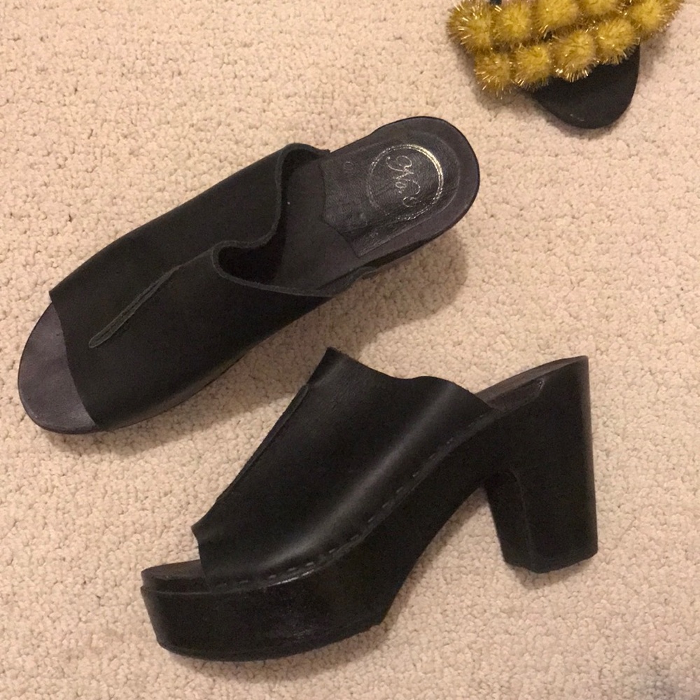 Black No. 6 Wooden Clogs